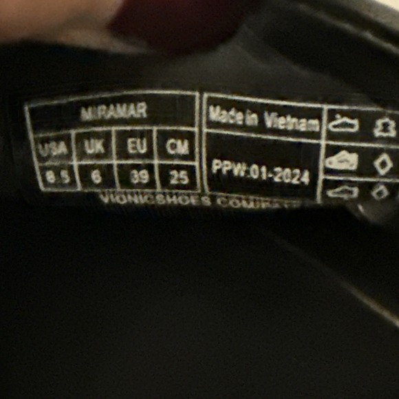 Vionic Miramar Size 8.5 Black & Cream Leather Comfort Slide Sandal Slip On New - Picture 12 of 15